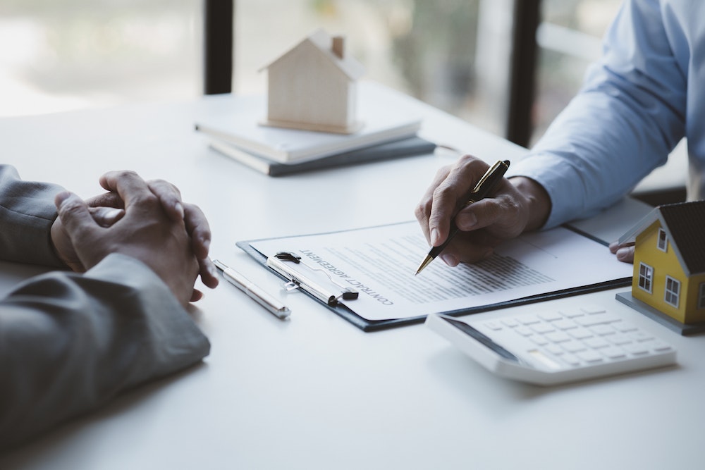 Comment bien évaluer les avantages et les inconvénients des biens anciens pour votre investissement locatif ?