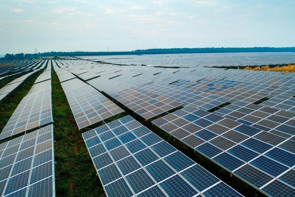 Prix de panneaux solaires pour une maison de 150 m² : comment estimer votre investissement ?